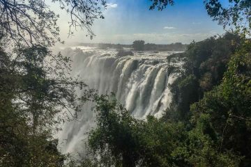 Sambia: Die Victoria Fälle kurz nach der Regenzeit