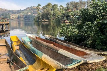 Uganda: Kanus am Lake Bunyoni